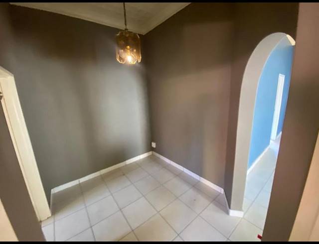 2 BEDROOM PROPERTY TO RENT IN KENSINGTON